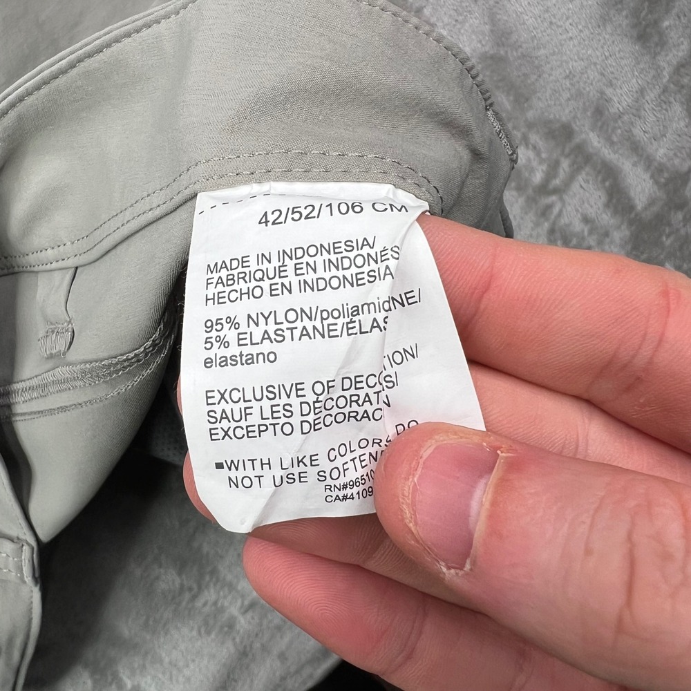 Under Armour HeatGear Cargo Shorts Mens 42 Grey Dallas Cowboys Team Issued Terry - Picture 9 of 10